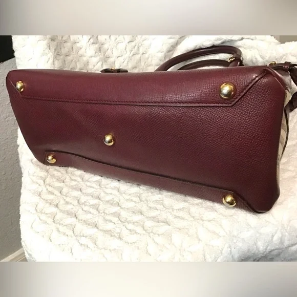 Burberry Bags - Picture 11 of 16